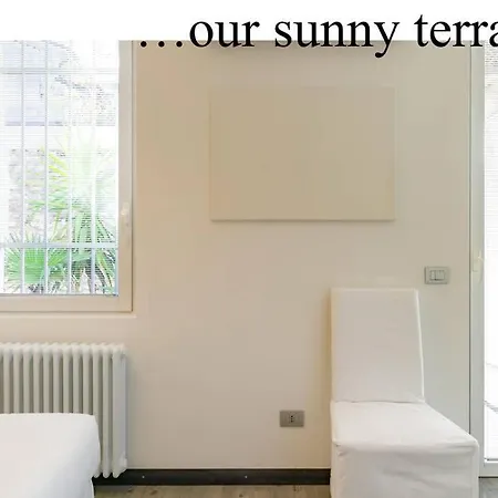 Punto Luce In Center Of Apartment